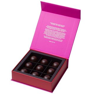 Bennett's 9 Crispy Salted Caramel Praline Chocolates Dark