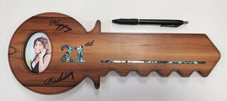 21st Key with pen for signatures