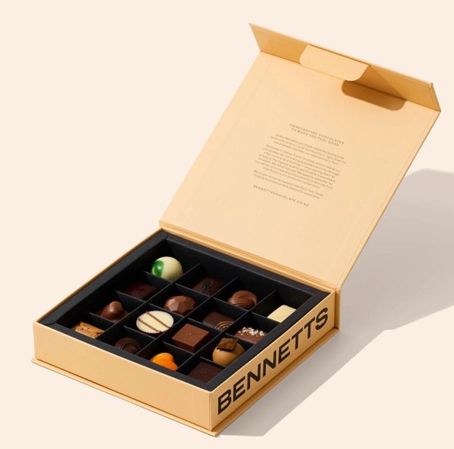 Bennetts 16 Piece Chocolate Box