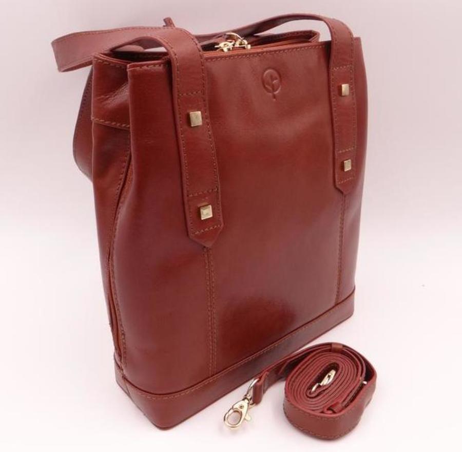 the small black tote bag