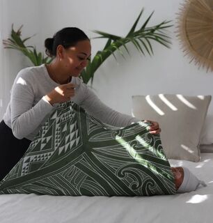 Pepi Wrap Green Te Ao Marama