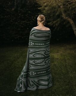 Blanket Kotahitanga Green and Grey